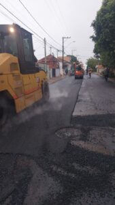 Recapeamento asfáltico tem início em Caporanga e deve avançar para região central, Divinéia e Sodrélia