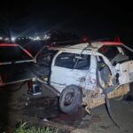 Criança de 3 anos morre e 4 pessoas ficam feridas em colisão entre carro e bitrem de cana em Pompéia